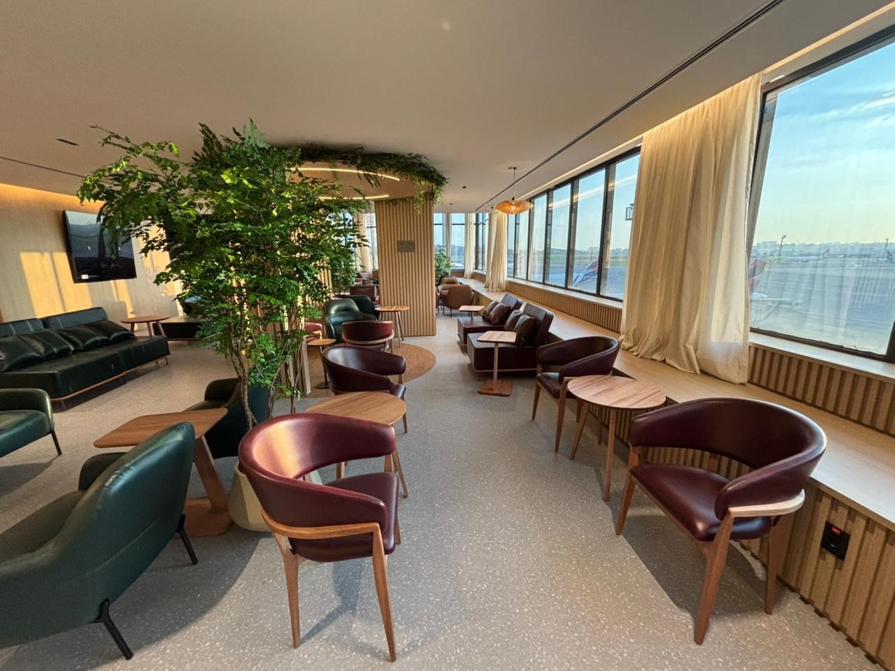 lounge 6.jpg